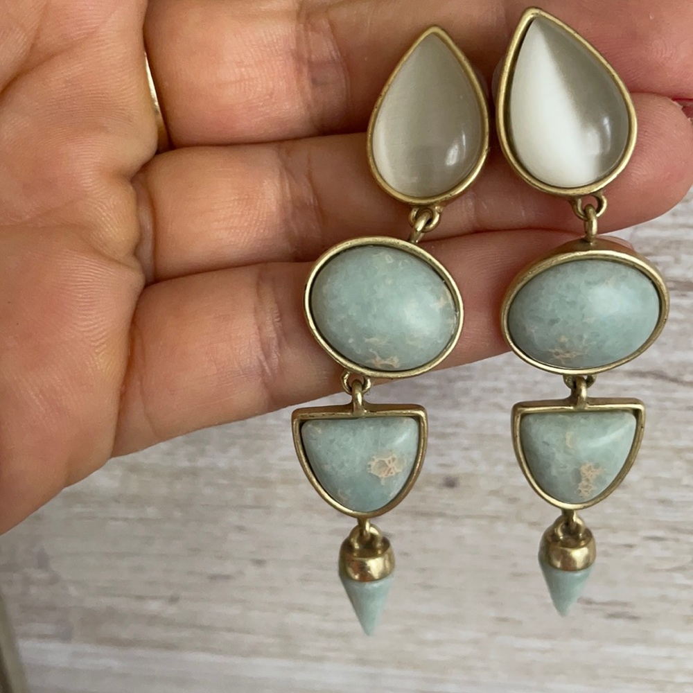 Blue dangle earring